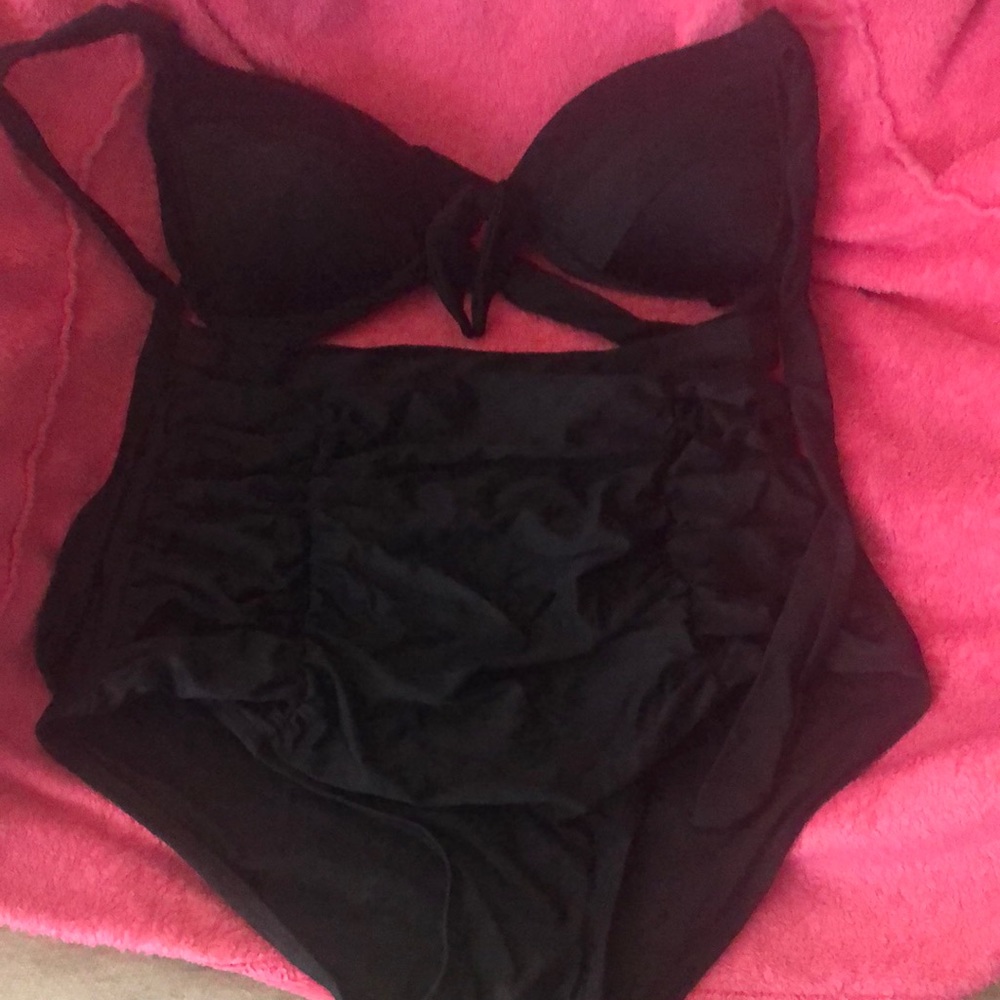 Bathing suit